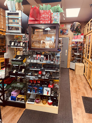 Tobacco Shop «Tobacco City», reviews and photos, 3281 W 115th St, Merrionette Park, IL 60803, USA