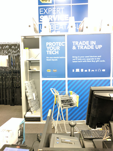 Electronics Store «Best Buy», reviews and photos, 1420 Nixon Dr, Mt Laurel, NJ 08054, USA