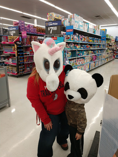 Discount Store «Walmart», reviews and photos, 2375 OR-99W, McMinnville, OR 97128, USA