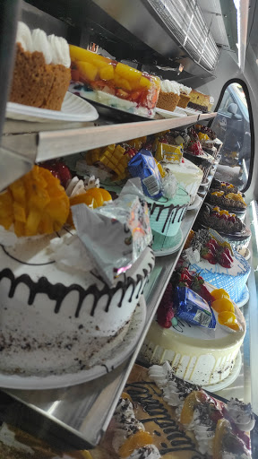 Pastelería San Juan (sucursal la cruz) en Apaseo el Alto
