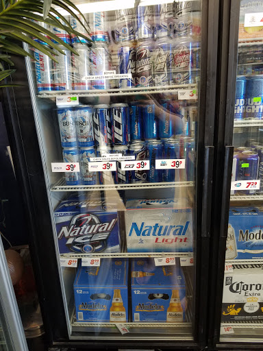 Home Goods Store «Puffys Smoke Shop», reviews and photos, 621 S Collins St, Plant City, FL 33563, USA