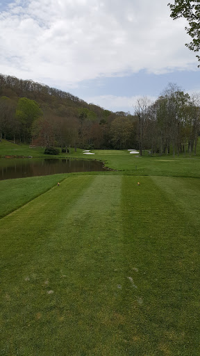 Golf Course «Mountain Glen Golf Club», reviews and photos, 1 Club house Dr, Newland, NC 28657, USA