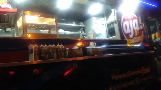 Office Supply Store «Staples», reviews and photos, 2120 SW 32nd Ave, Coral Gables, FL 33145, USA