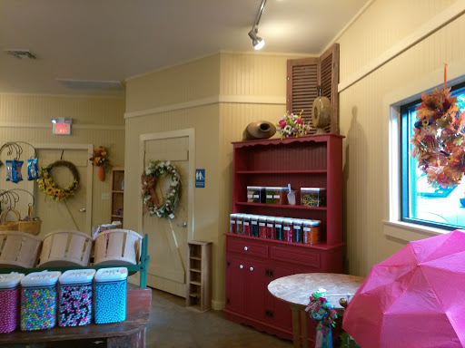 Florist «The Flower Shop», reviews and photos, 437 S Main St, Boerne, TX 78006, USA