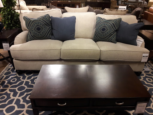 Furniture Store «Ashley Furniture HomeStore», reviews and photos, 2508 S 38th St, Tacoma, WA 98409, USA