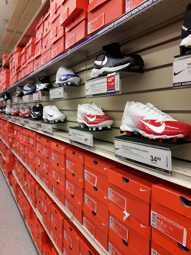 Sporting Goods Store «Academy Sports + Outdoors», reviews and photos, 7850 S 107th Ave E, Tulsa, OK 74133, USA