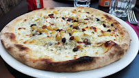 Pizza du Pizzeria Les Moustaches de Zébulon à Annecy - n°8