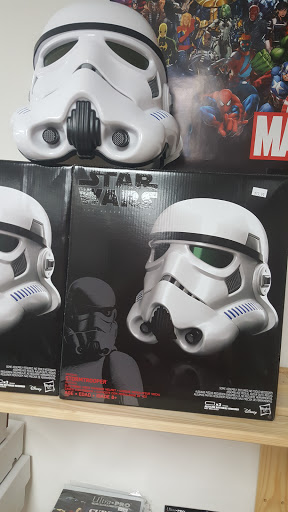 Comic Book Store «The Dark Side Comics & Games», reviews and photos, 48 Clarkson Wilson Center, Chesterfield, MO 63017, USA