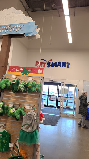 Pet Store «PetSmart», reviews and photos, 160 Passaic Ave #5, Kearny, NJ 07032, USA