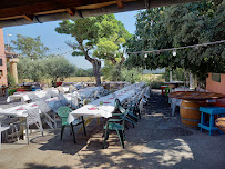 Atmosphère du Restaurant français L'école Buissonniere à Sannes - n°2