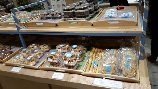 Shopping Mall «Bazaar El Royal Shopping Mall», reviews and photos, 2534 Royal Ln, Dallas, TX 75229, USA