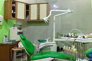 Yustati Dental Clinic image