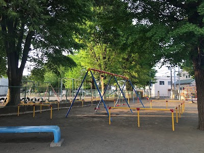 星が丘３丁目三角公園