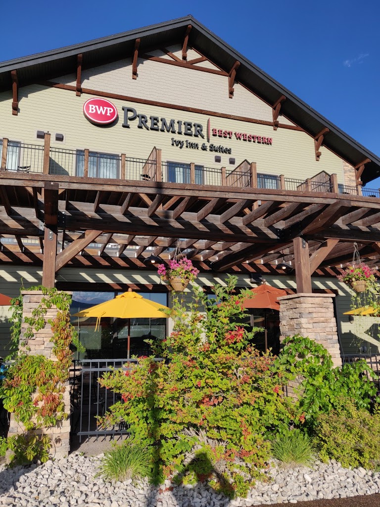 8th Street At the Ivy 82414