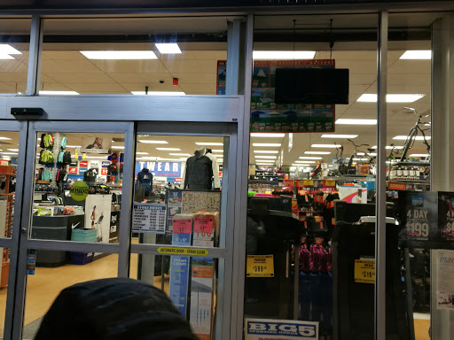 Sporting Goods Store «Big 5», reviews and photos, 3719 E Colorado Blvd, Pasadena, CA 91107, USA