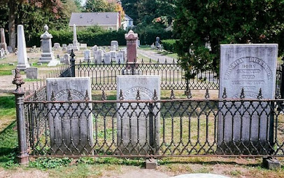 Emily Dickinson Grave