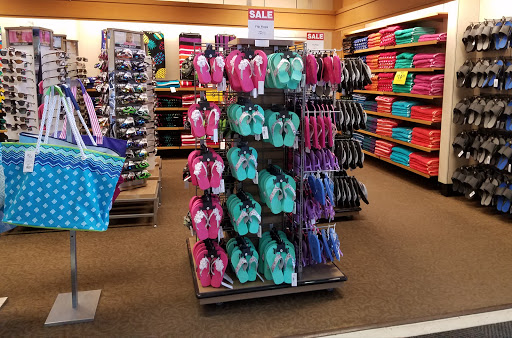 Grocery Store «Fred Meyer», reviews and photos, 2855 Broadway St NE, Salem, OR 97303, USA