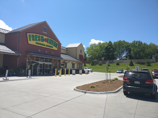Grocery Store «Fresh Thyme Farmers Market - Omaha», reviews and photos, 14949 Evans Plaza, Omaha, NE 68116, USA