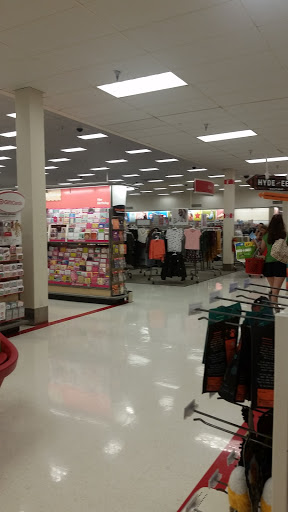 Department Store «Target», reviews and photos, 4777 S 27th St, Greenfield, WI 53221, USA