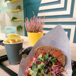 Photo n°1 de l'avis de Julia. fait le 31/07/2023 à 17:58 sur le  Neue Dönastie à Karlsruhe