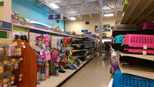 Pet Supply Store «PetSmart», reviews and photos, 400 Mill Creek Dr, Secaucus, NJ 07094, USA