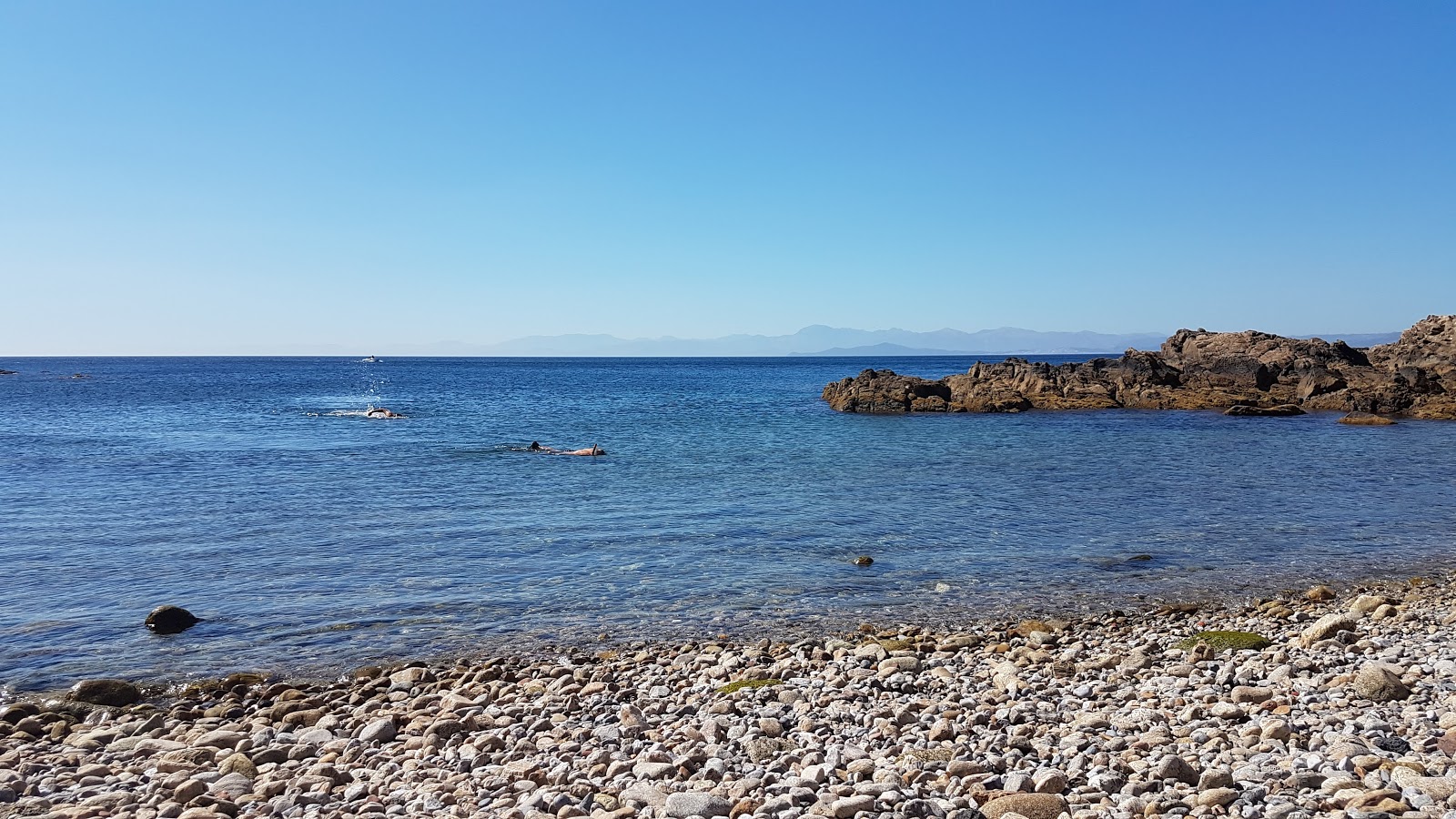 Cala del Desnarigado'in fotoğrafı biraz temiz temizlik seviyesi ile