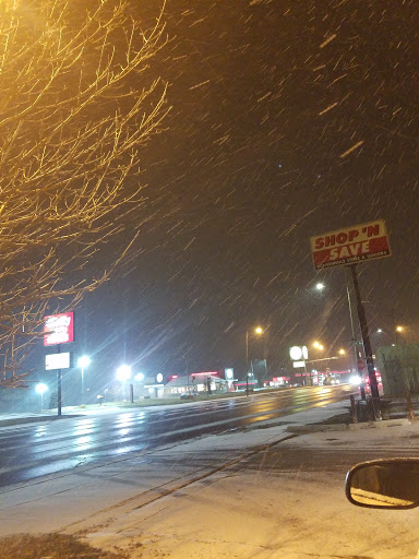 Liquor Store «Shop N Save», reviews and photos, 2127 Martin Luther King Jr Pkwy, Des Moines, IA 50314, USA