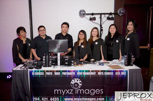MYXZ Images l First PhotoBooth & 360 VideoBooth in Winnipeg