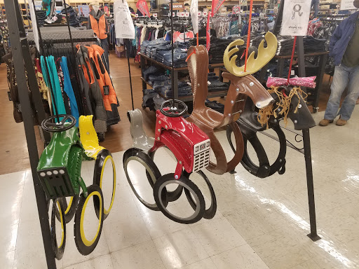 General Store «Big R Farm & Ranch Supply», reviews and photos, 1020 Bonforte Blvd, Pueblo, CO 81001, USA