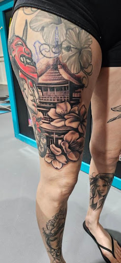 Explore simple hummingbird tattoo ideas, creative tattoo ideas in Weatherford, available at Weatherford Tattoo Co.