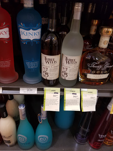 Wine Store «Total Wine & More», reviews and photos, 4370 N Oracle Rd, Tucson, AZ 85705, USA