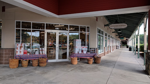 Outlet Mall «Tanger Outlet Westbrook», reviews and photos, 314 Flat Rock Pl, Westbrook, CT 06498, USA