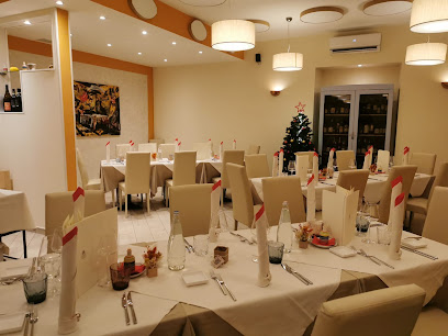 Essenza Restaurant di Pasquale Granata - Via Calepina, 39/41,43, 38122 Trento TN, Italy