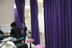 Her Glam Nail Boutique image