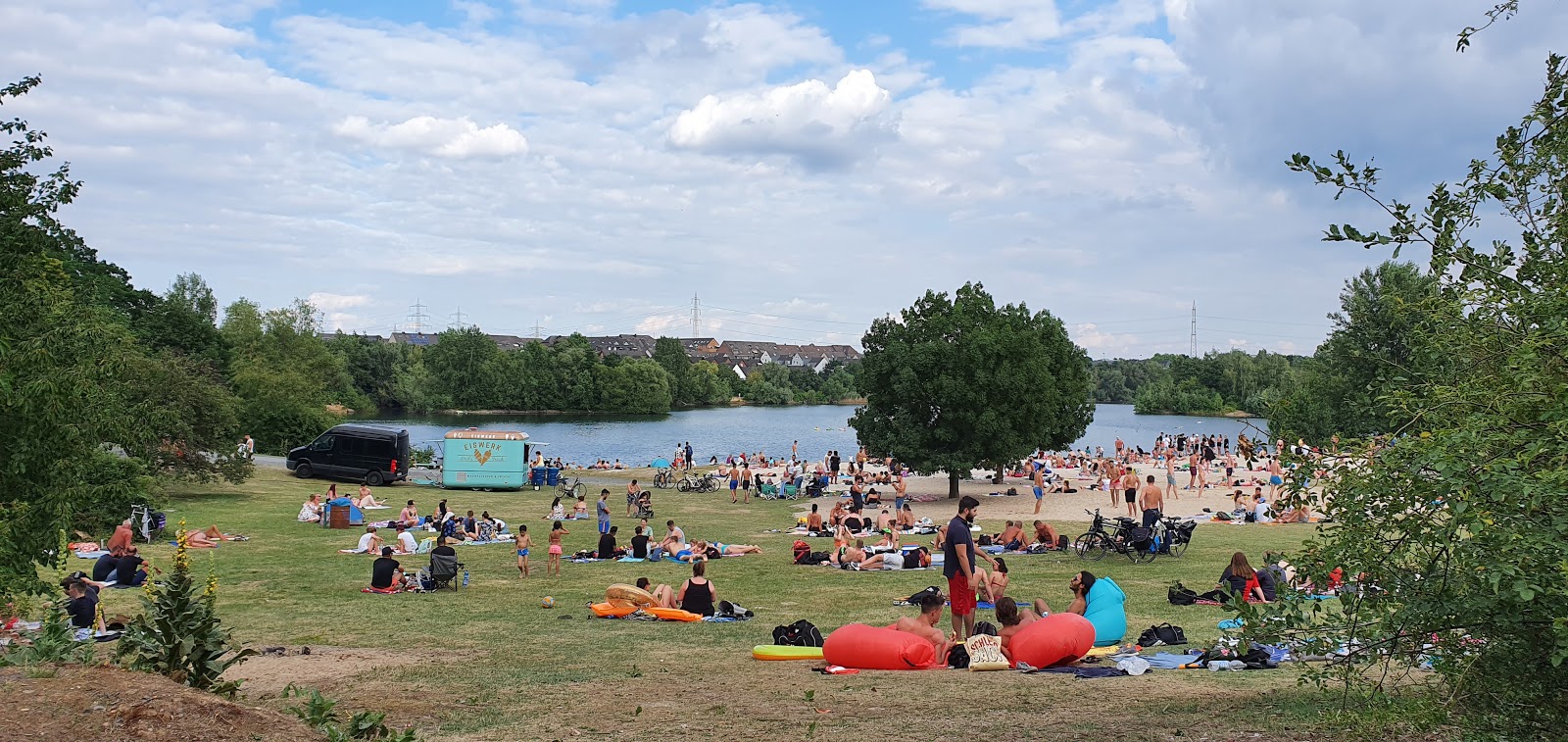 Valokuva Naherholungsanlage Rotter Seeista. sisältäen suora ranta