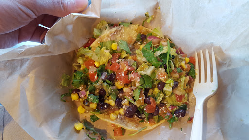 Mexican Restaurant «QDOBA Mexican Eats», reviews and photos, 180 Gravois Bluffs Cir Dr d, Fenton, MO 63026, USA