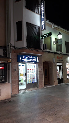 VILLA & CASA - Calle Graciano Atienza, 17, 02600 Villarrobledo, Albacete