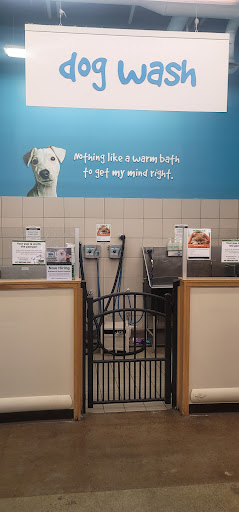 Pet Supply Store «Pet Supplies Plus», reviews and photos, 720 Hoosick Rd, Troy, NY 12180, USA