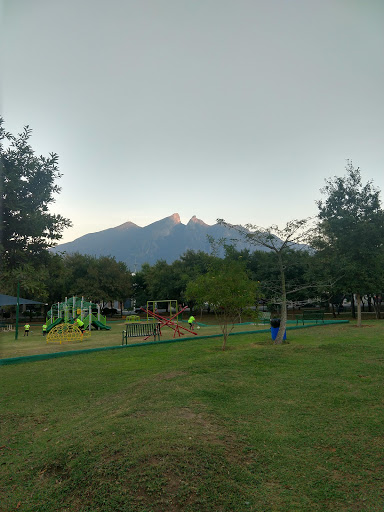 Las Dalias Park