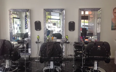 cloud 9 grooming centre image