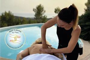 Massage Stephanie MILLER en institut et à domicile chez les particuliers I Massage Bien-être, sportif et drainant dans le Var image