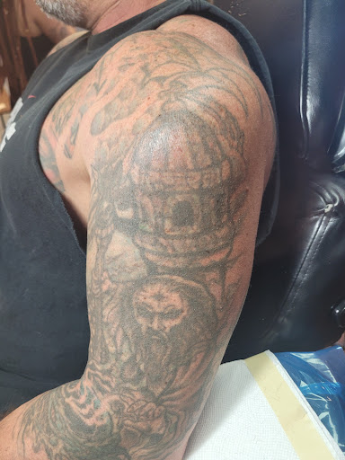 Tattoo Shop «High Spirits Tattoo Co», reviews and photos, 5100 W Commercial Blvd #10, Fort Lauderdale, FL 33319, USA