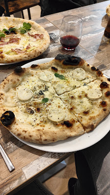 PIZZA E BASTA à La Rochelle