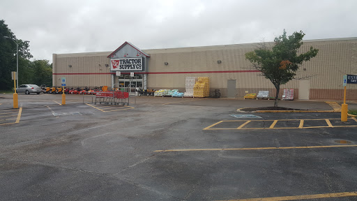Home Improvement Store «Tractor Supply Co.», reviews and photos, 180 Great Oaks Trail a, Wadsworth, OH 44281, USA