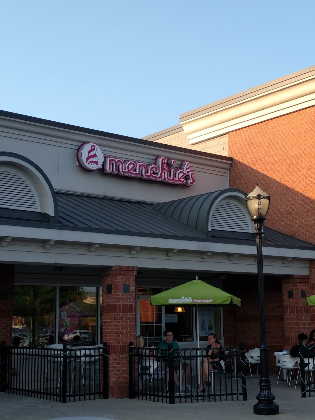 Menchies Frozen Yogurt