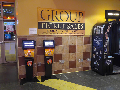 Movie Theater «Edwards West Oaks Mall 14 & RPX», reviews and photos, 700 West Oaks Mall, Houston, TX 77082, USA