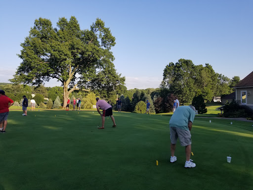Golf Course «Topstone Golf Course», reviews and photos, 516 Griffin Rd # A, South Windsor, CT 06074, USA