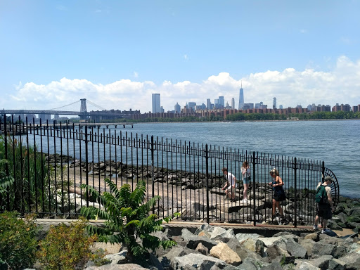 Park «Bushwick Inlet Park», reviews and photos, Kent Ave, Brooklyn, NY 11249, USA