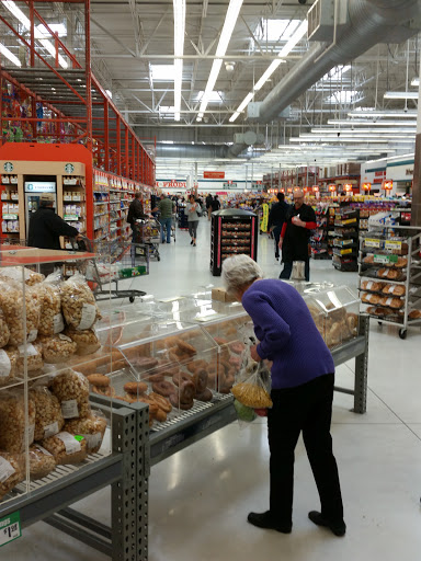 Supermarket «WinCo Foods», reviews and photos, 4488 W Shaw Ave, Fresno, CA 93722, USA