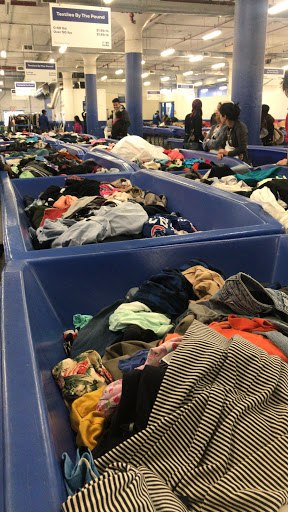 Thrift Store «Goodwill Industries Outlet Store & Donation Center», reviews and photos, 47-47 Van Dam St, Queens, NY 11101, USA
